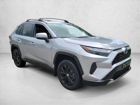 Used 2023 Toyota RAV4 SE AWD/4WD image 3