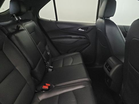Used 2023 Chevrolet Equinox LT AWD/4WD image 19