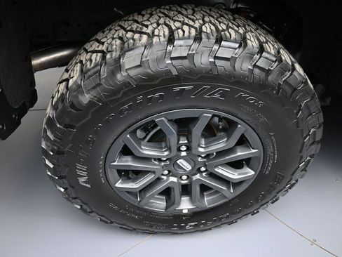 Used 2025 Ford Ranger Raptor AWD/4WD image 12