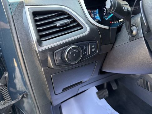 Used 2019 Ford Edge SEL w/ Equipment Group 201A image 29