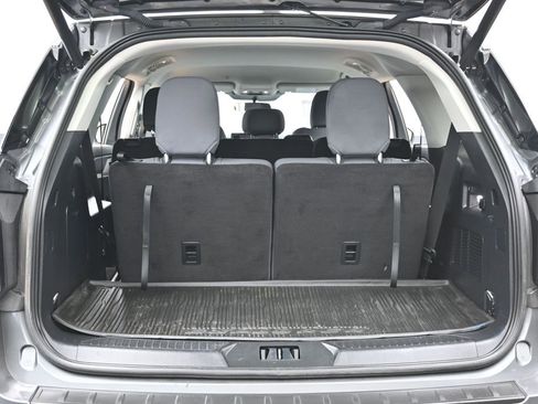 Used 2025 Ford Explorer Active RWD image 19