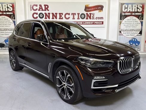 Used 2021 BMW X5 sDrive40i w/ Premium Package 2 RWD image 1