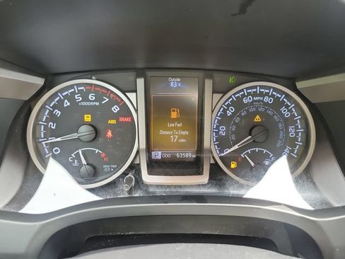 Used 2023 Toyota Tacoma SR5 RWD image 18