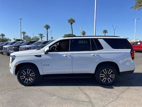 Used 2024 GMC Yukon AT4 image 4