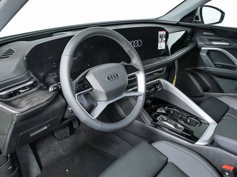 New 2025 Audi Q5 Premium Plus AWD/4WD image 4