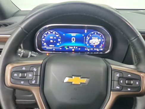 Used 2023 Chevrolet Suburban High Country AWD/4WD image 19