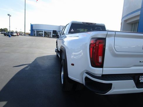 Used 2020 GMC Sierra 3500 Denali w/ Denali Ultimate Package image 3