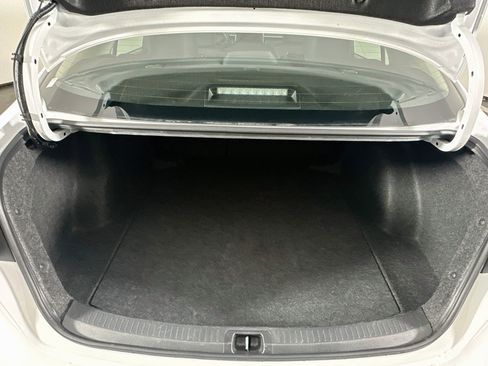 Used 2025 Toyota Corolla LE FWD image 27