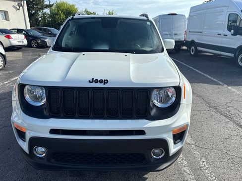 Used 2020 Jeep Renegade Altitude AWD/4WD image 12