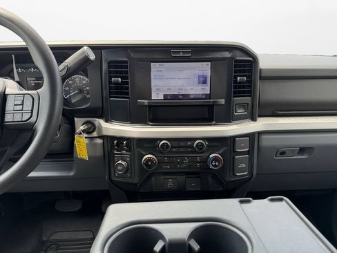 Used 2025 Ford F350 XLT w/ FX4 Off-Road Package AWD/4WD image 10