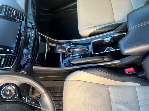 Used 2016 Honda Accord EX-L image 25