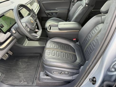 Used 2022 Rivian R1T Adventure AWD/4WD image 10