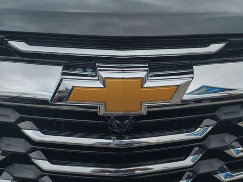 Used 2026 Chevrolet Equinox LT w/ Convenience Package II image 32