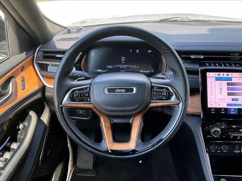 Certified 2023 Jeep Grand Cherokee L Summit AWD/4WD image 10