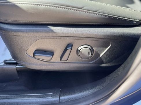 Used 2024 Kia Sorento S image 10