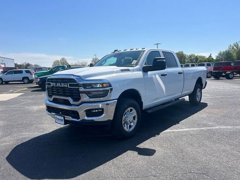 New 2026 RAM 3500 Tradesman AWD/4WD image 3