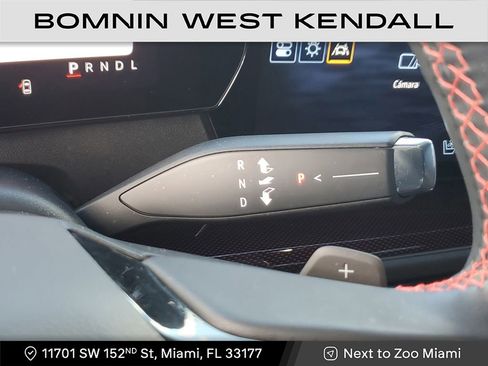 Used 2024 Chevrolet Traverse RS image 30