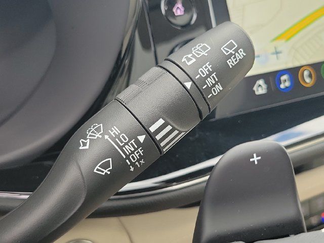 Used 2023 Buick Envision Avenir AWD/4WD image 17