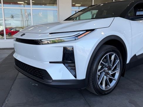 New 2026 Toyota C-HR AWD/4WD image 3