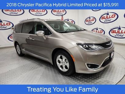Used 2018 Chrysler Pacifica Limited w/ Advanced Safetytec Group