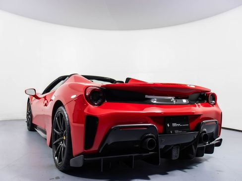 Certified 2020 Ferrari 488 Pista Spider image 26