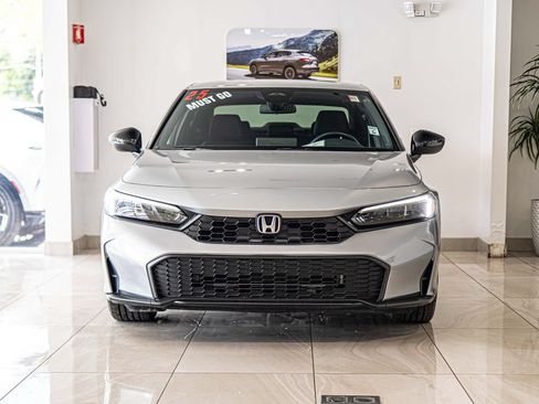 Used 2025 Honda Civic Sport image 2
