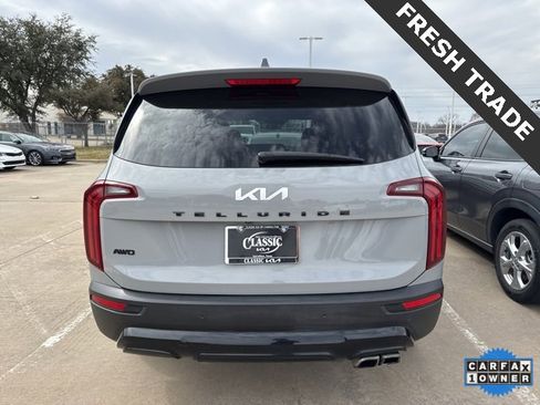 Certified 2022 Kia Telluride EX w/ EX Premium Package image 7