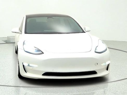 Used 2019 Tesla Model 3 Performance AWD/4WD image 2
