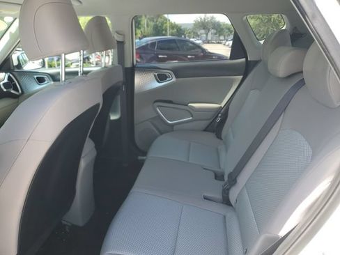 Certified 2024 Kia Soul LX FWD image 7