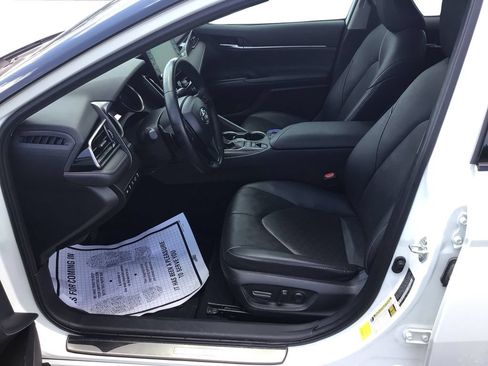Used 2024 Toyota Camry FWD image 8