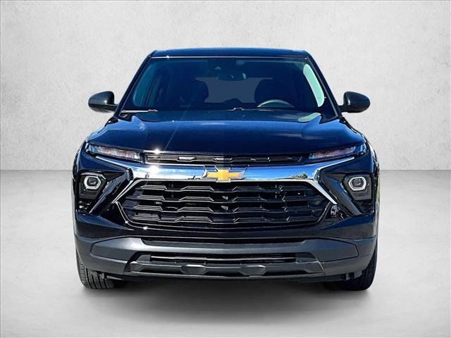 Used 2026 Chevrolet TrailBlazer LS FWD image 3
