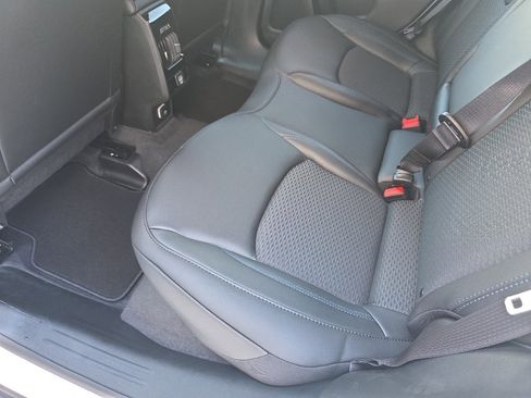 New 2026 Jeep Compass Latitude image 16