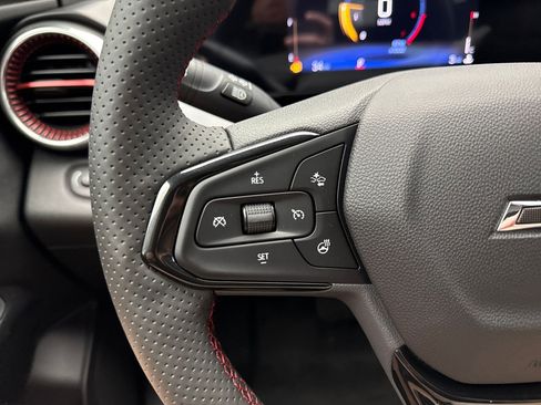 New 2025 Chevrolet Trax RS image 17