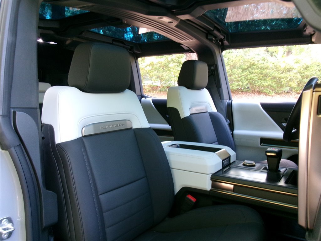 Used 2024 GMC Hummer EV 2X AWD/4WD image 24