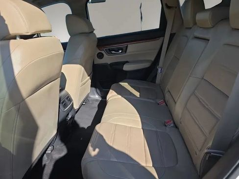 Used 2017 Honda CR-V Touring image 10