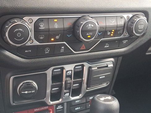 New 2025 Jeep Wrangler Willys image 9