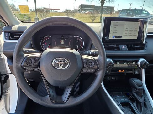 Used 2025 Toyota RAV4 XLE image 14