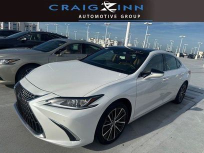 Certified 2025 Lexus ES 350 w/ Premium Package