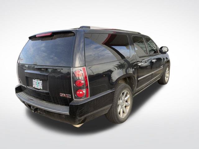Used 2013 GMC Yukon XL Denali RWD image 5