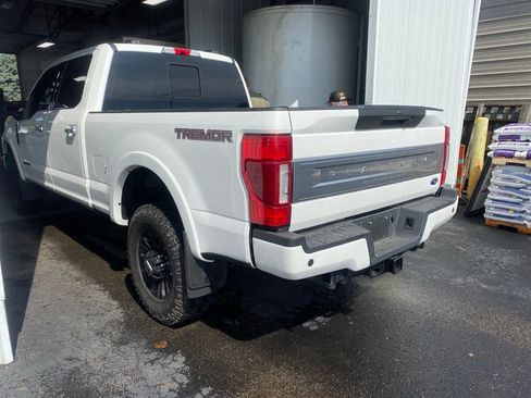 Used 2022 Ford F350 Platinum w/ Tremor Off-Road Package AWD/4WD image 3