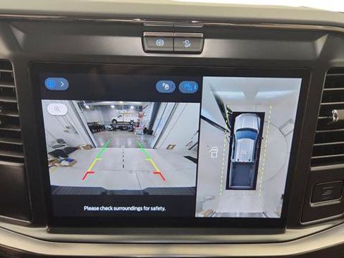 New 2026 Ford F250 Lariat w/ Chrome Package image 16