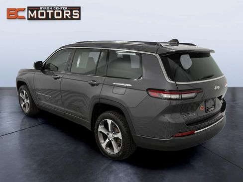 Used 2023 Jeep Grand Cherokee L Limited AWD/4WD image 4