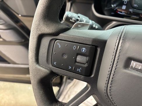 Used 2024 Land Rover Defender 90 V8 image 20