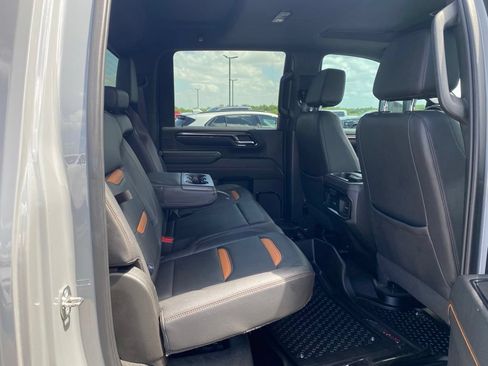 Used 2024 GMC Sierra 2500 AT4 w/ AT4 Premium Plus Package AWD/4WD image 14