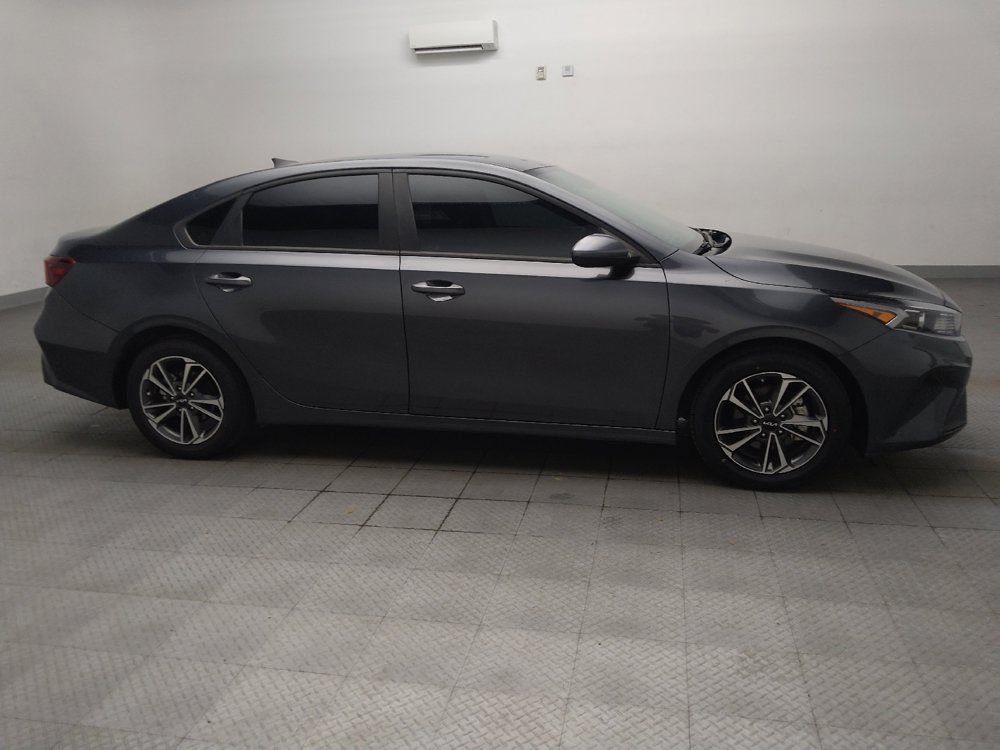 Used 2024 Kia Forte LXS FWD image 11