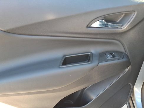 Used 2024 Chevrolet Equinox LT w/ LPO, Floor Liner Package FWD image 13