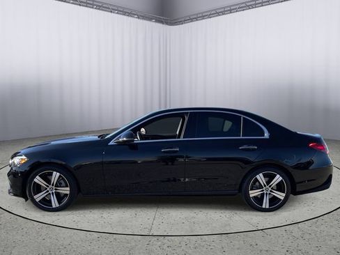 Used 2025 Mercedes-Benz C 300 4MATIC Sedan image 3