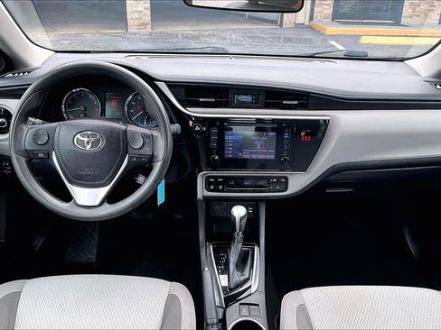 Used 2019 Toyota Corolla LE FWD image 5