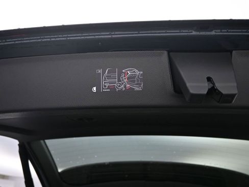 New 2026 Volvo XC90 B6 Plus w/ Protection Package Premier image 33