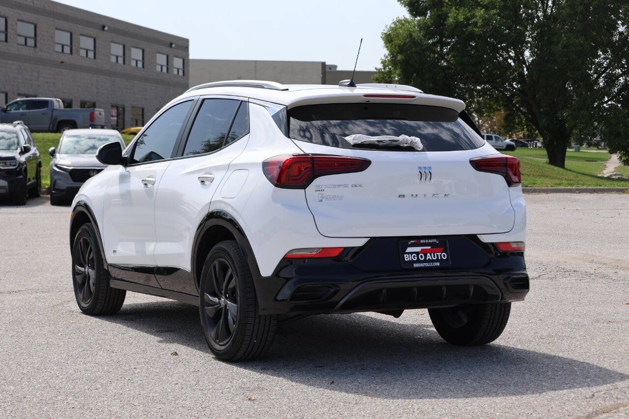 Used 2025 Buick Encore GX Sport Touring w/ Comfort Package AWD/4WD image 11